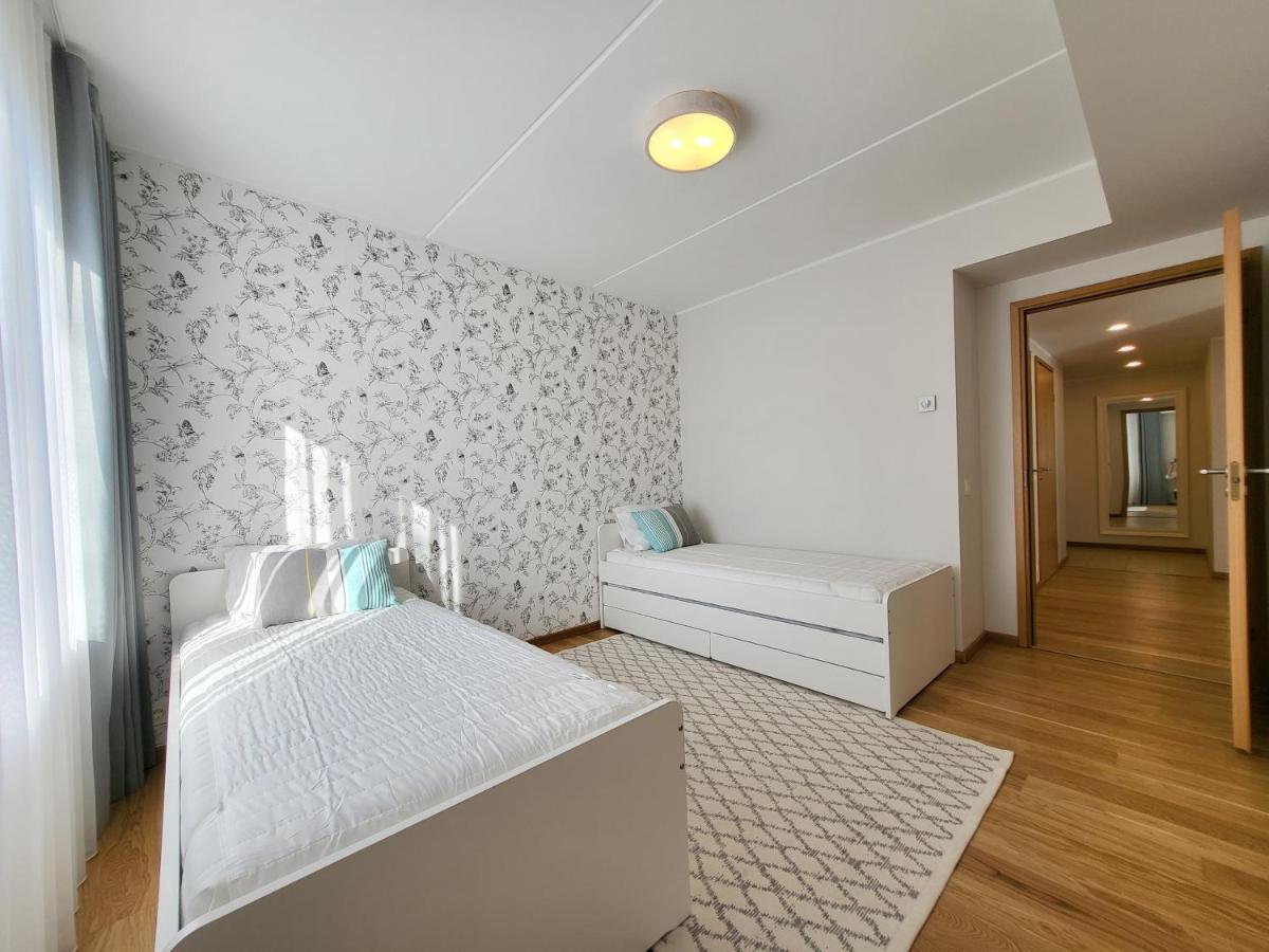 City Center Bright Home Talin Exterior foto