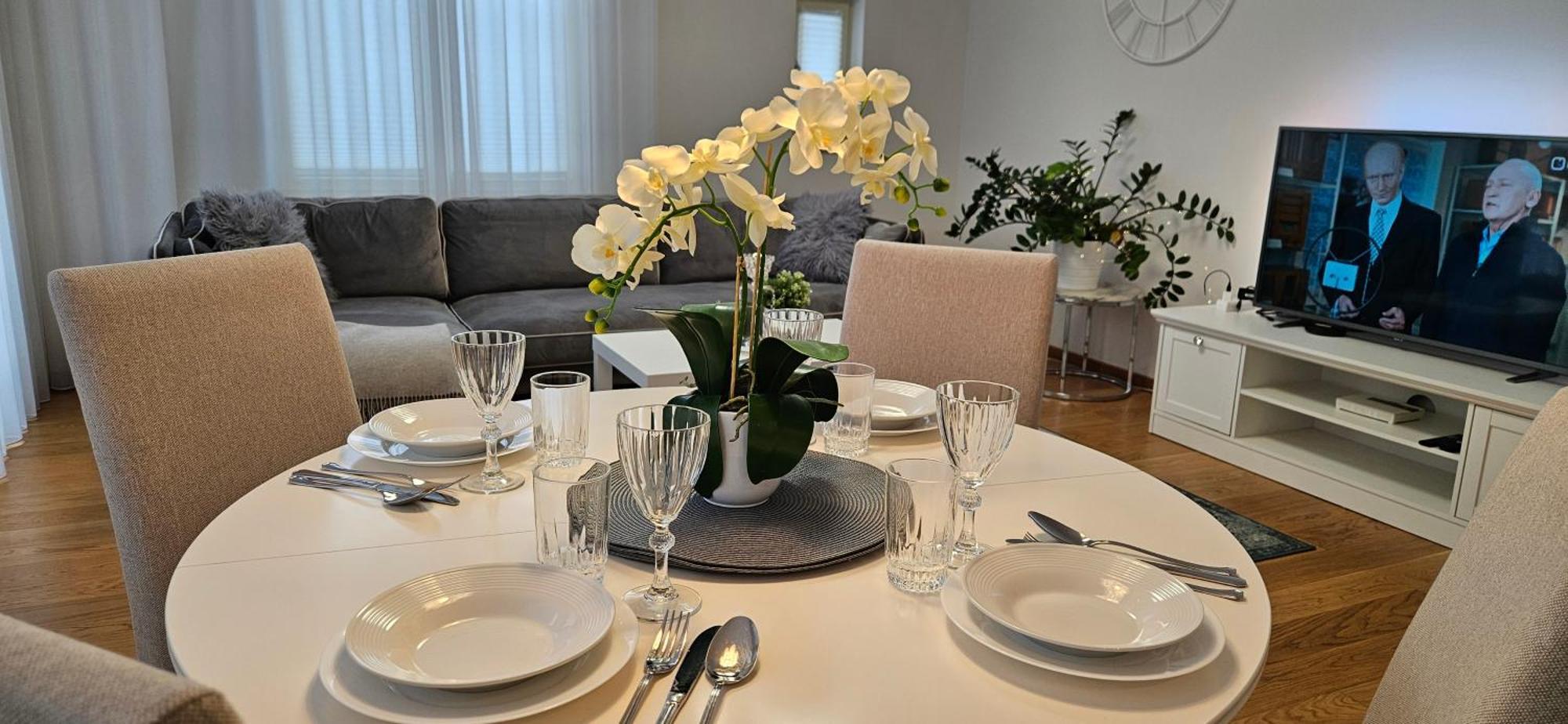 City Center Bright Home Talin Exterior foto